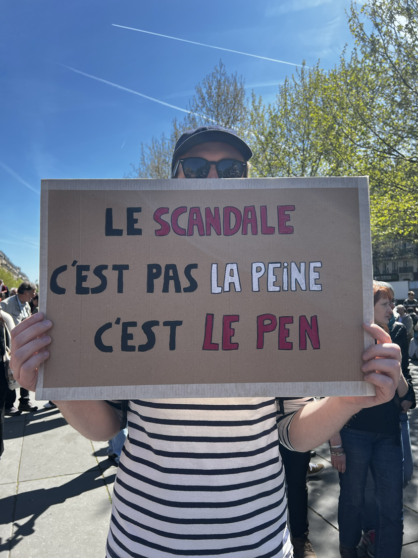 Le scandale c'est pas la peine