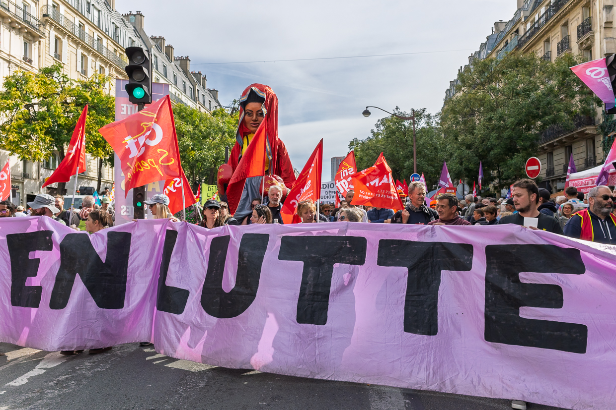 En lutte