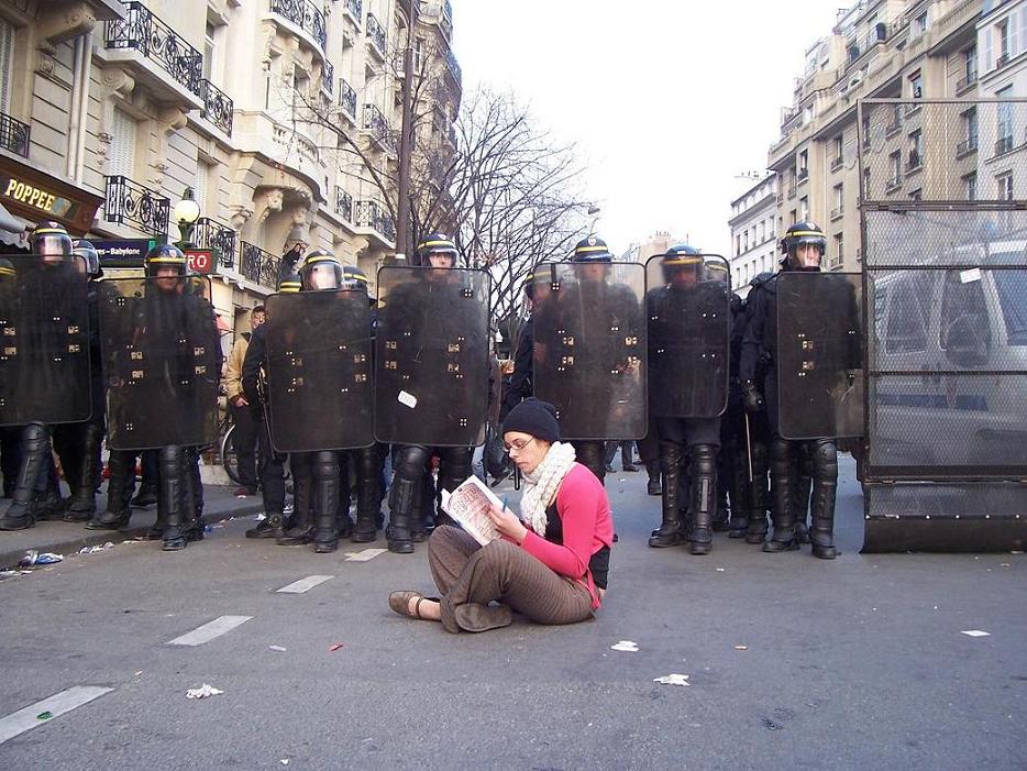 16 mars fin de la manifestation sèvre babylone