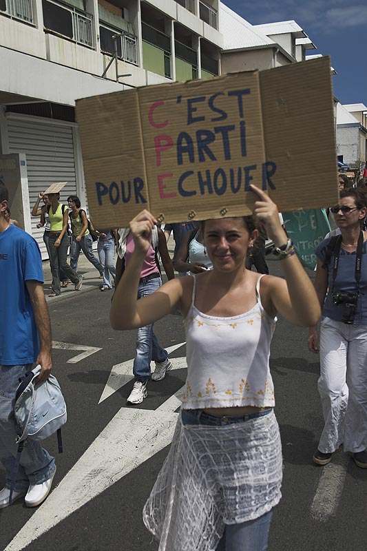 Manif anti CPE ile de la Réunion