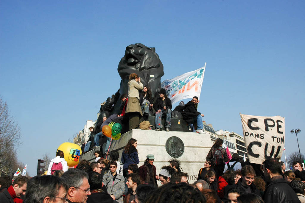 Place Denfert le 4 avril 2006