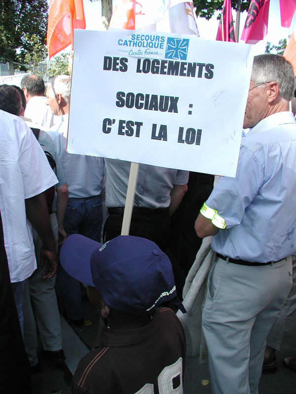 Manif logement pour tous le 03-09-05