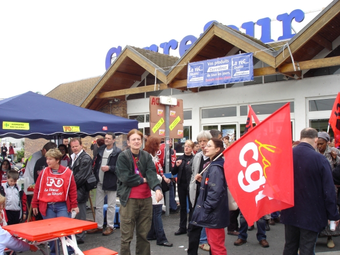 Carrefour Etampes 16 mai 2005