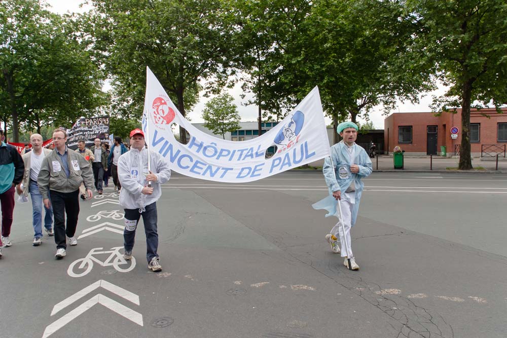 Manifestation à Paris pour la sauvegarde du régime de retraite