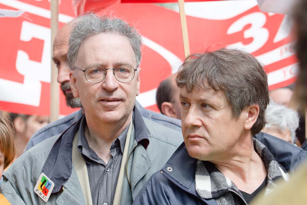 Manifestation à Paris pour la sauvegarde du régime de retraite