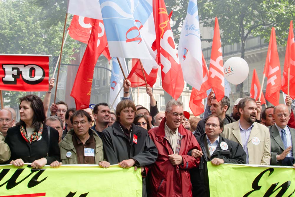 Manifestation à Paris pour la sauvegarde du régime de retraite