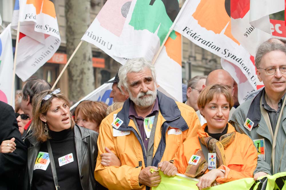 Manifestation à Paris pour la sauvegarde du régime de retraite