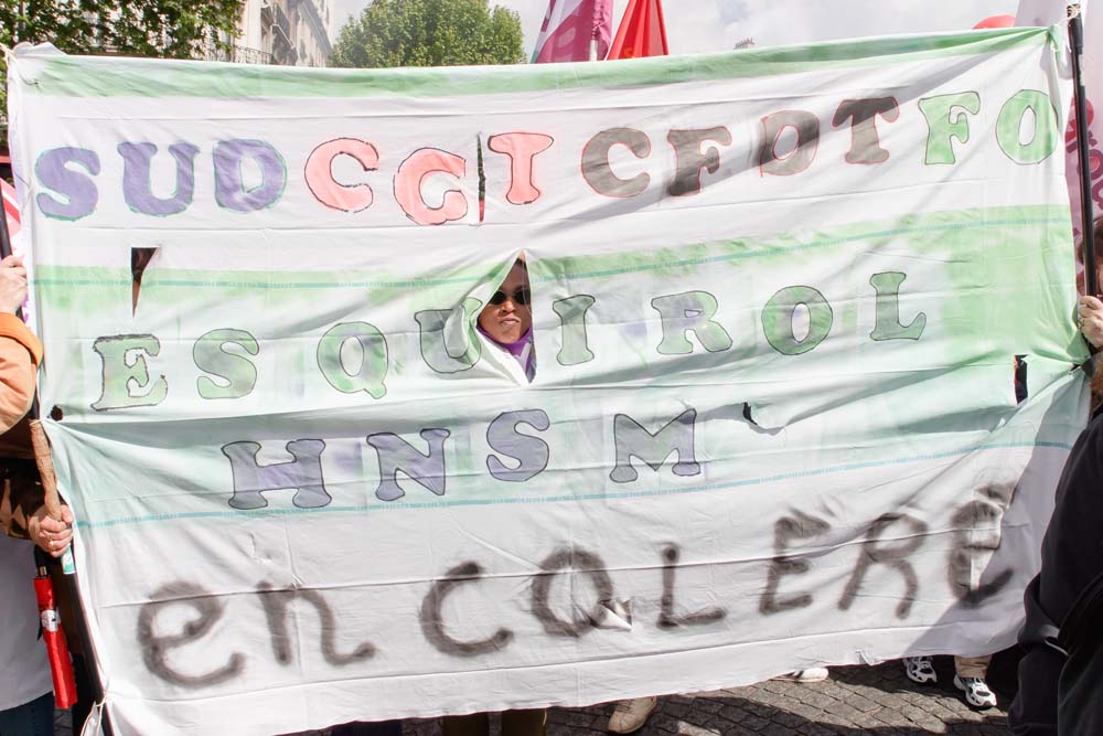 Manifestation à Paris pour la sauvegarde du régime de retraite