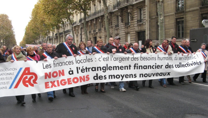 Manif élus Finances locales Paris 18 11 06