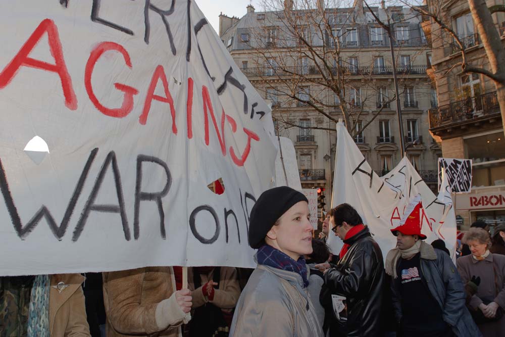 Non à la guerre en IRAK, manifestation à PARIS