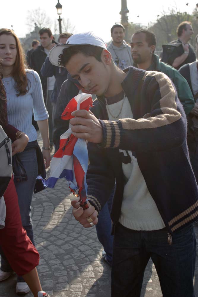 Contre la guerre en IRAK, manifestation à PARIS