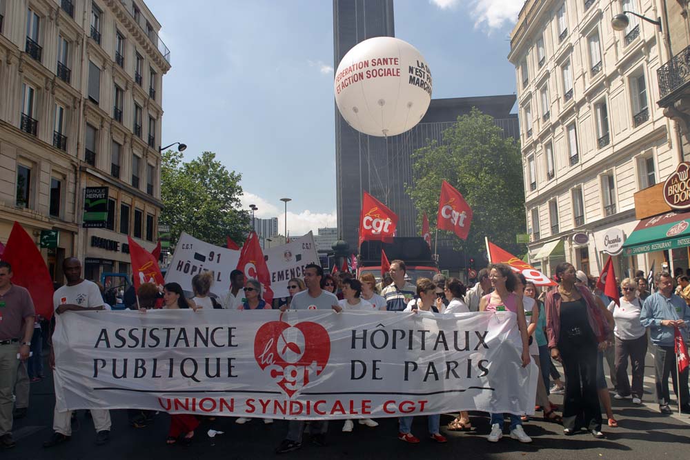 Manifestation contre la privatisation des services publics à Paris