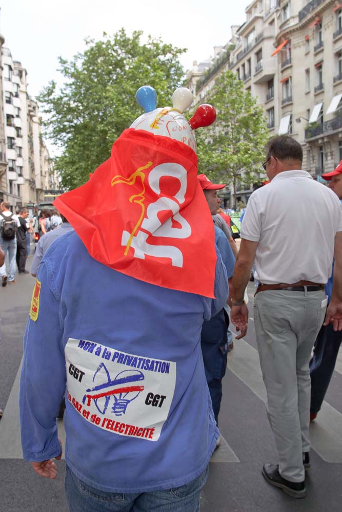 Manifestation contre la privatisation des services publics à Paris