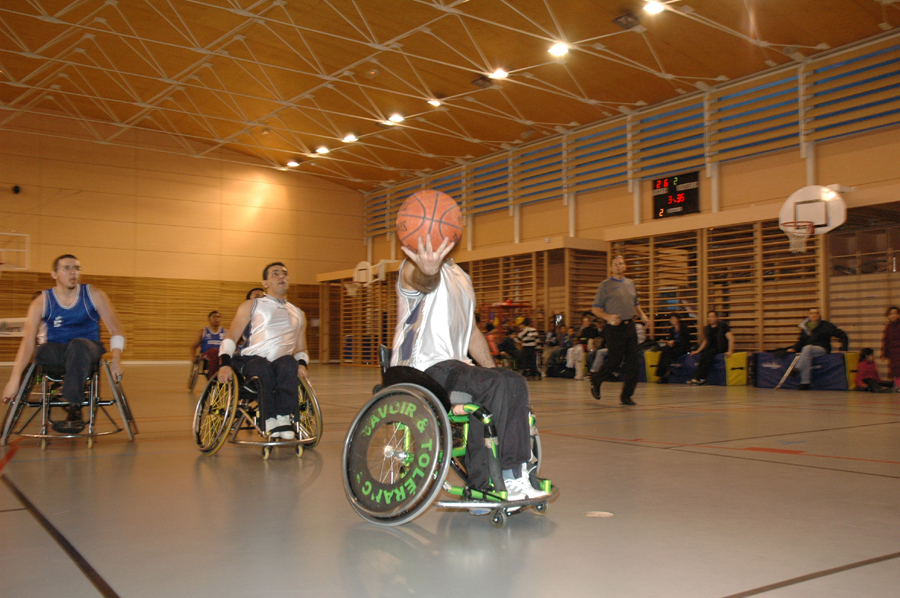 3mars07basket0181