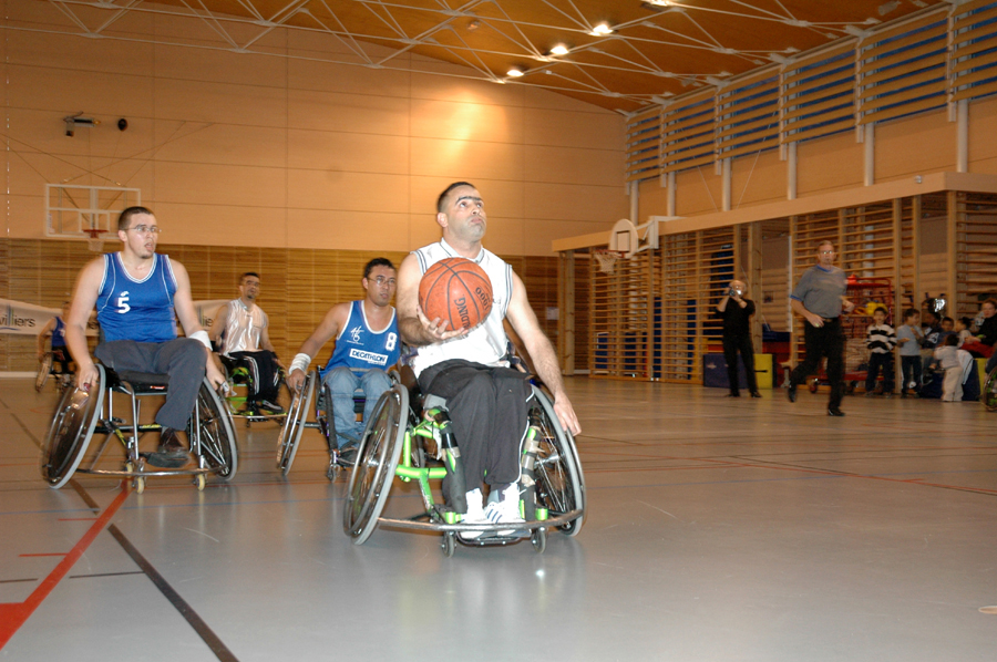 3mars07basket0184