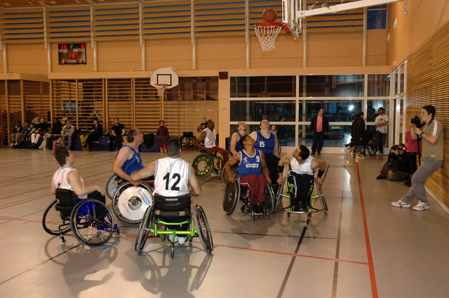 3mars07basket0186