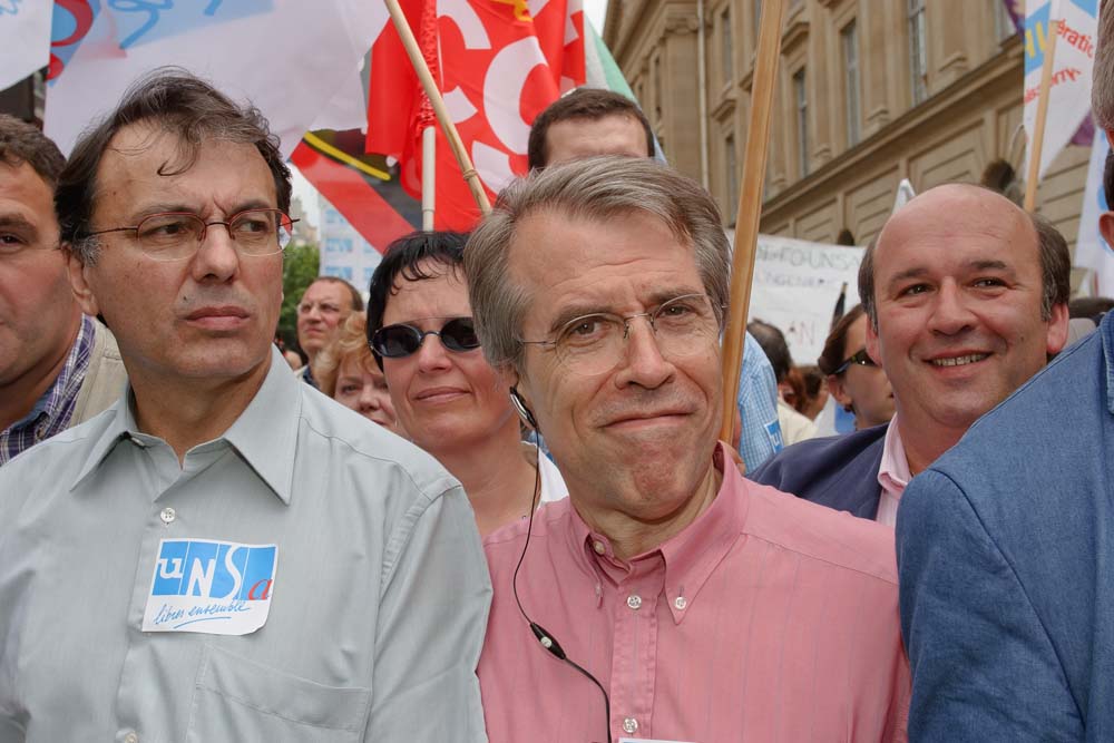 Manifestation à Paris pour la sauvegarde du régime retraite