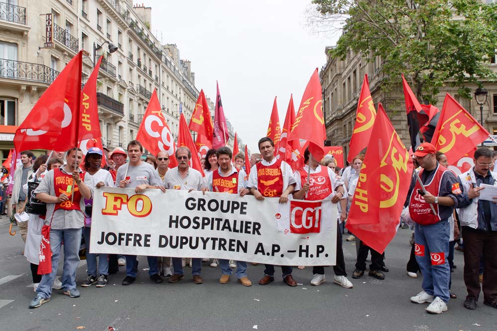 Manifestation à Paris pour la sauvegarde du régime retraite