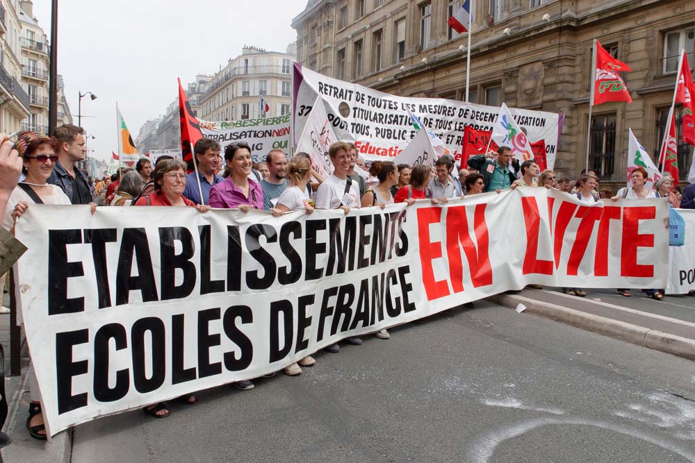 Manifestation à Paris pour la sauvegarde du régime retraite