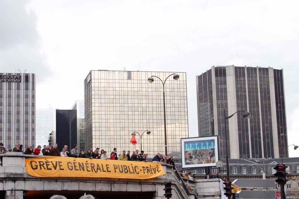 Manifestation à Paris pour la sauvegarde du régime retraite