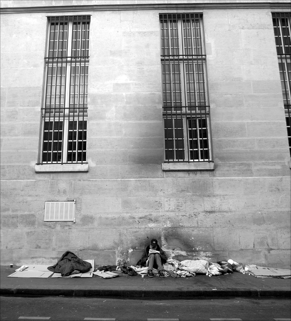 SDF - murs faculté de droit (Paris2)