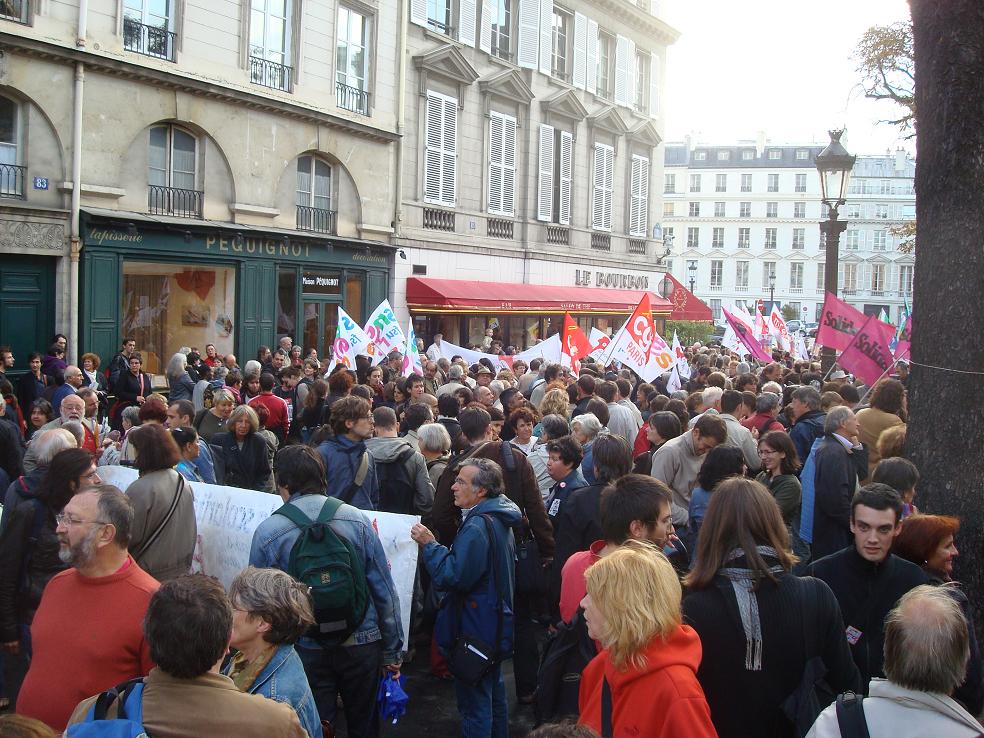 Manif sans papiers bien sécurisée