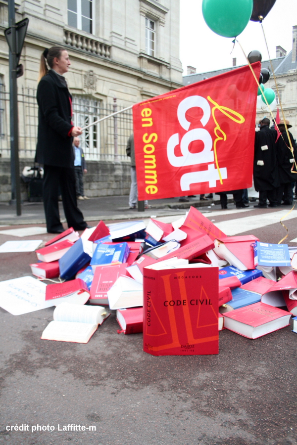 Rachida Dati annonce à Amiens sa réforme de la carte judiciaire