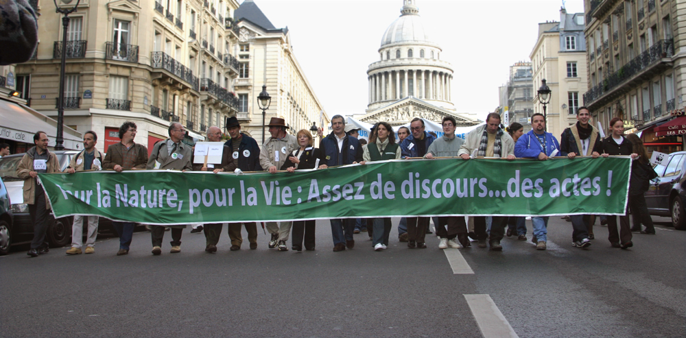 Assez de discours... des actes!