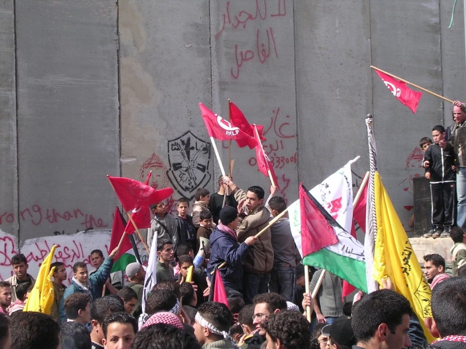 Manifestation contre le mur près de jerusalem