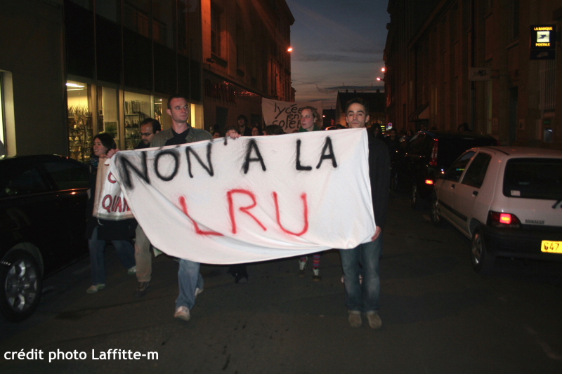 Non à la LRU