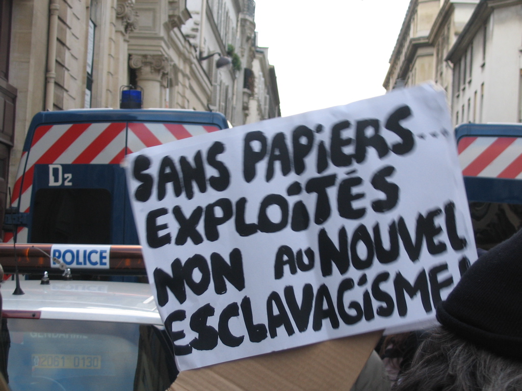 manif anticoloniale