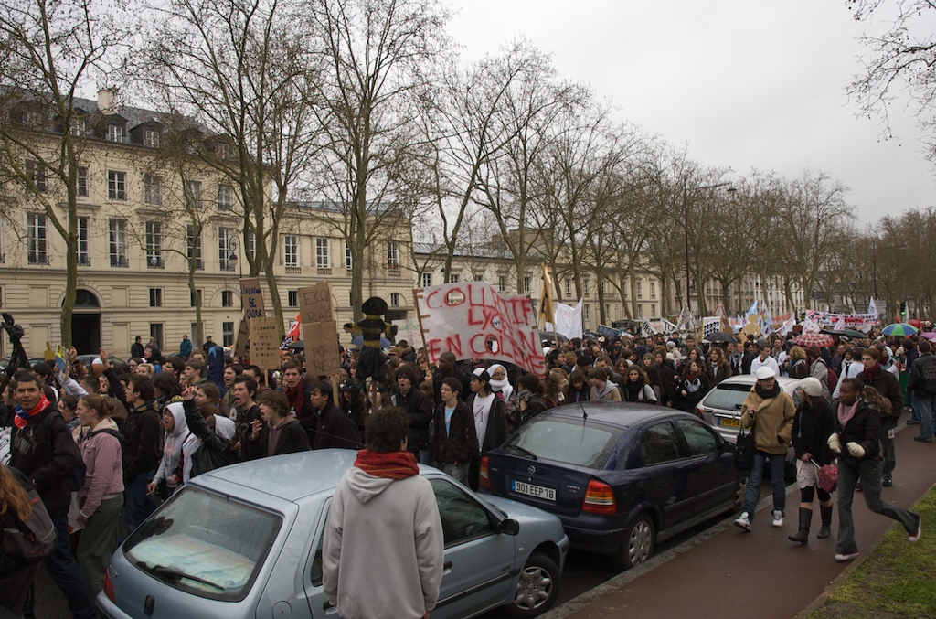 Manifestation DHG Versailles