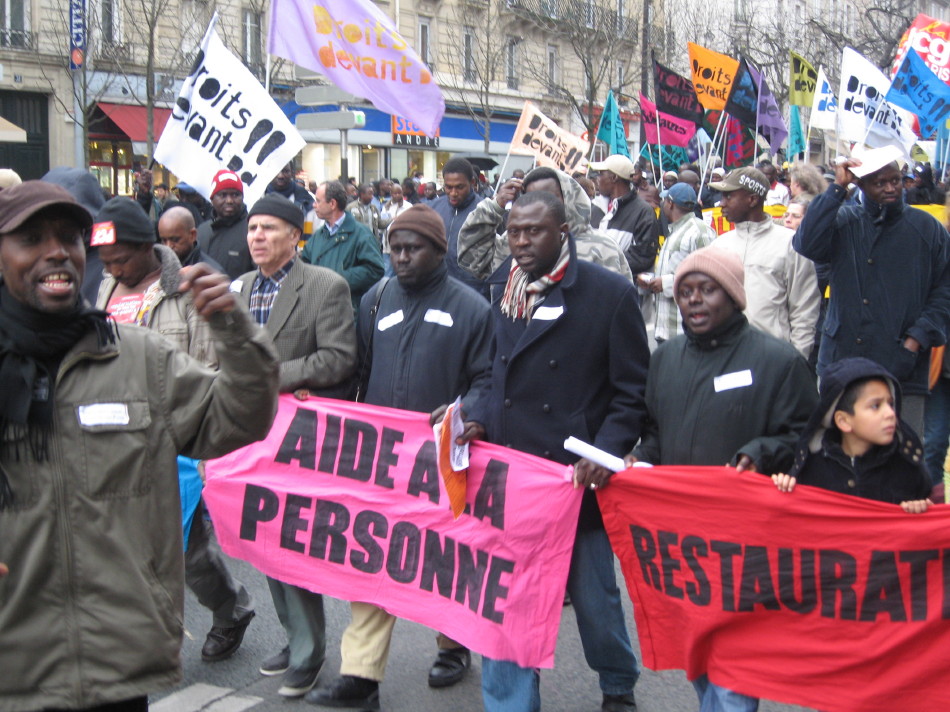 sans les travailleurs sans papiers pas d'aide à la personne pas de restaurant