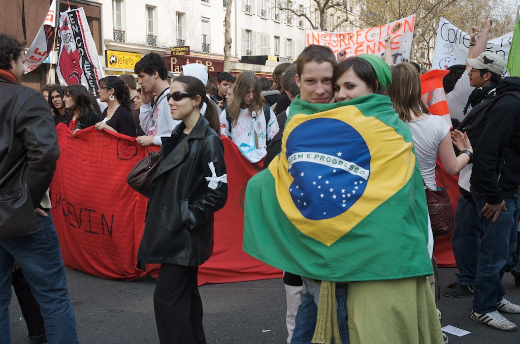 Seuls dans la foule…