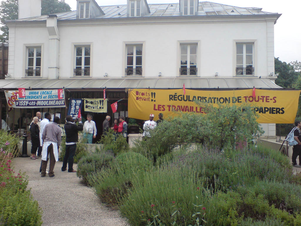 grève des sans papiers Issy