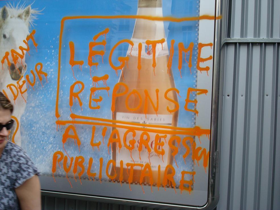 Légitime rjjjéponse à l'agression publicitaire