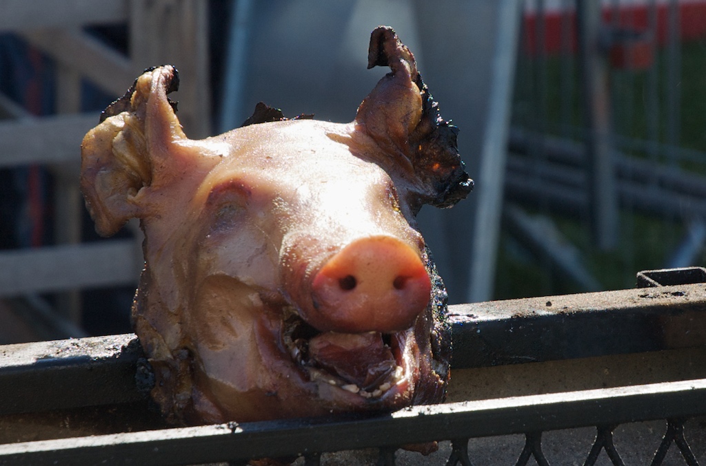 Le cochon de lait grillé de Gennevilliers