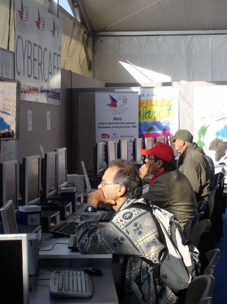 Cybercafé du Secours Populaire