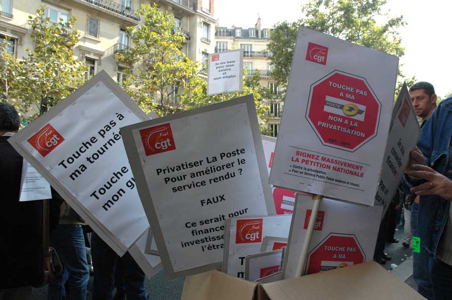 MANIF LA POSTE 230908