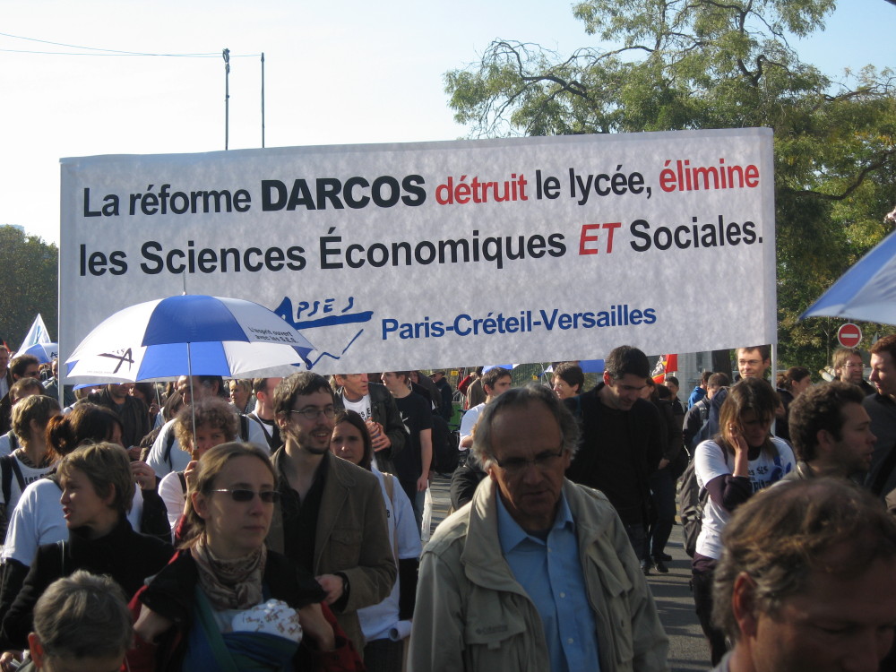 Darcos détruit les sciences économiques et sociales