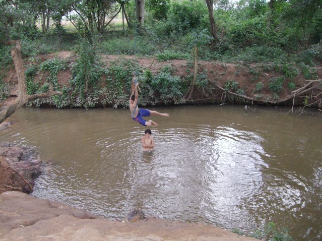 Paraguay Enfants à Virgen de Caacupe