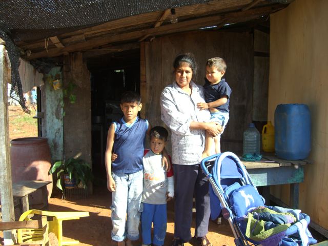 Paraguay famille monoparentale à Carmen Soler