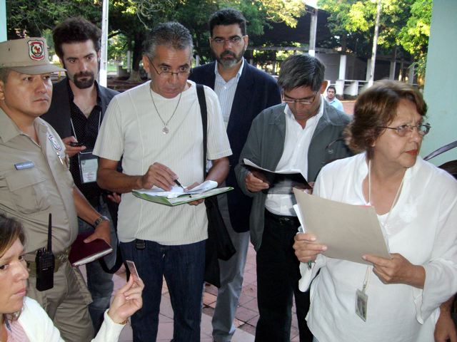 Asuncion 20/04/08 ouverture des bureaux de vote