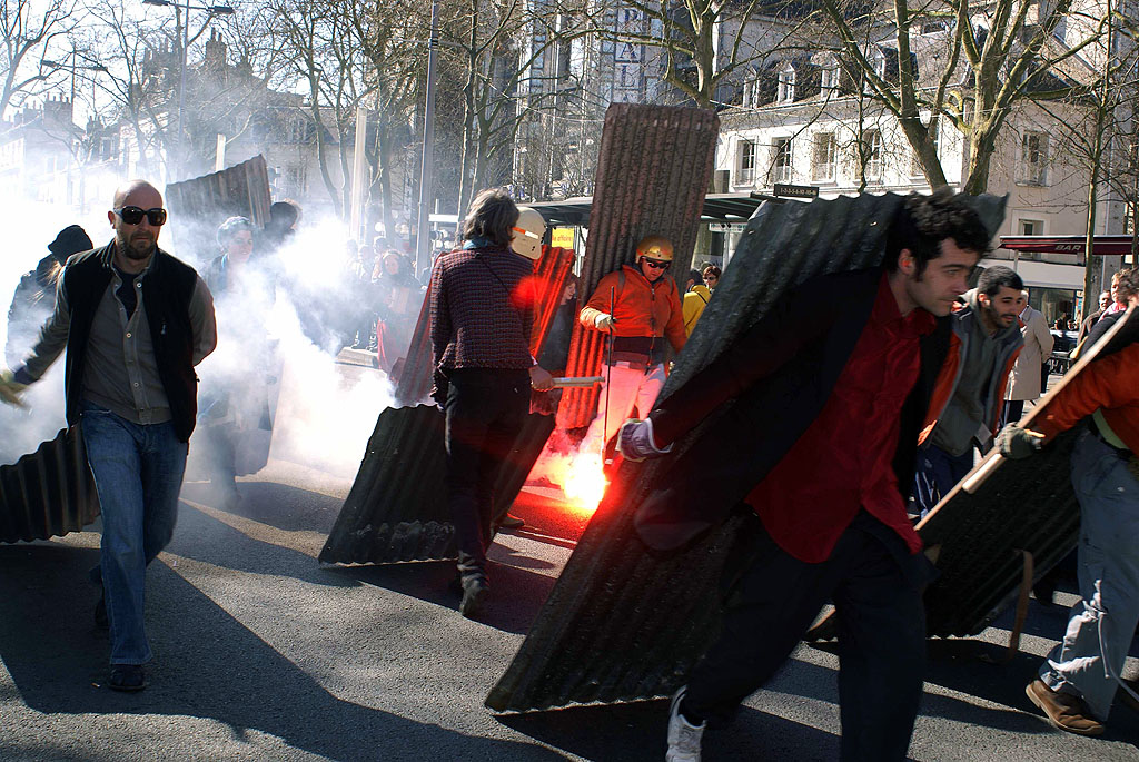 MANIF UNITAIRE DE TOURS