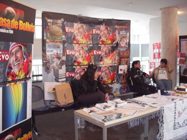 Stand de la Bolivie au Sommet des peuples