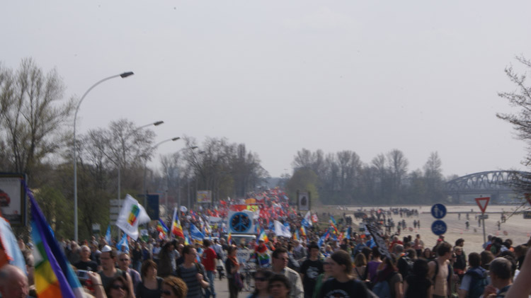 cortège route du petit Rhin