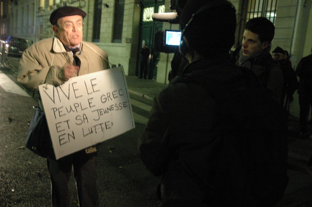 Rassemblement en solidarité avec la jeunesse de Grèce, 12 décembre 2008, à Paris