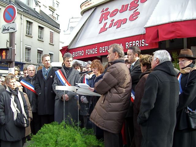 Nicole Borvo, entourée de Bertrand Delanoë et d'élus de Paris, PCF,PS,MRC