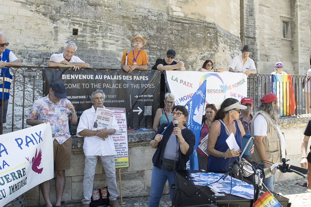 Dernière intervention devant le Palais des Papes