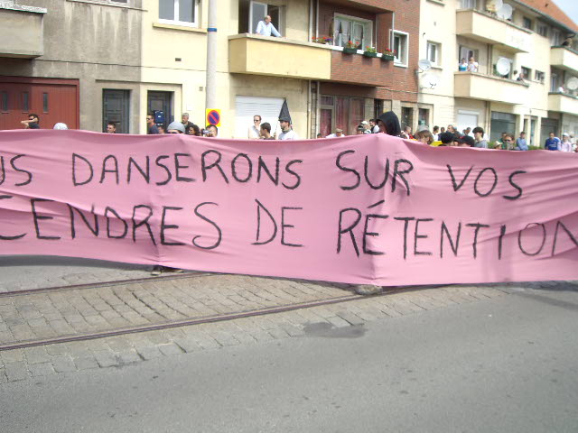 20090627ManifNoBorderCalais-099.jpg